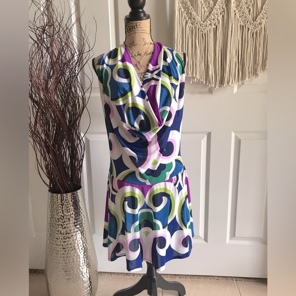 Sexy Backless Mini-dress / Beach Cover-up - Picture 2 of 4